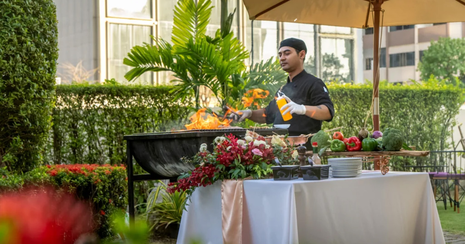 who-stays-in-bangkok-monthly-hotels-02